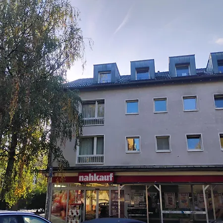 For 2 Persons, 9 Min Trade Fair, Free Parking, Supermarket, Cafe Nearby Fráncfort del Meno