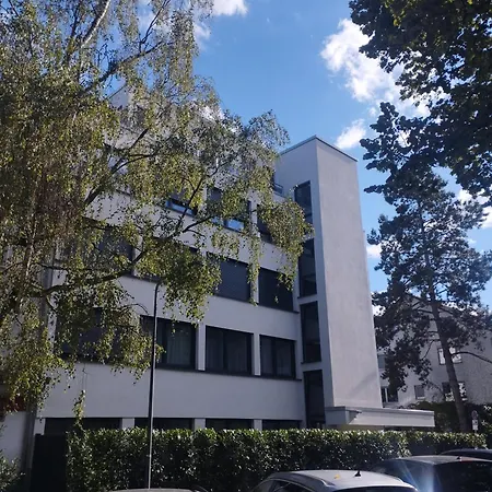 Quet In Flat,2 Station To Messe, Free Parking,supermarket Near *